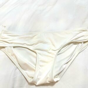 Michael Kors white small ruched bikini bottoms M